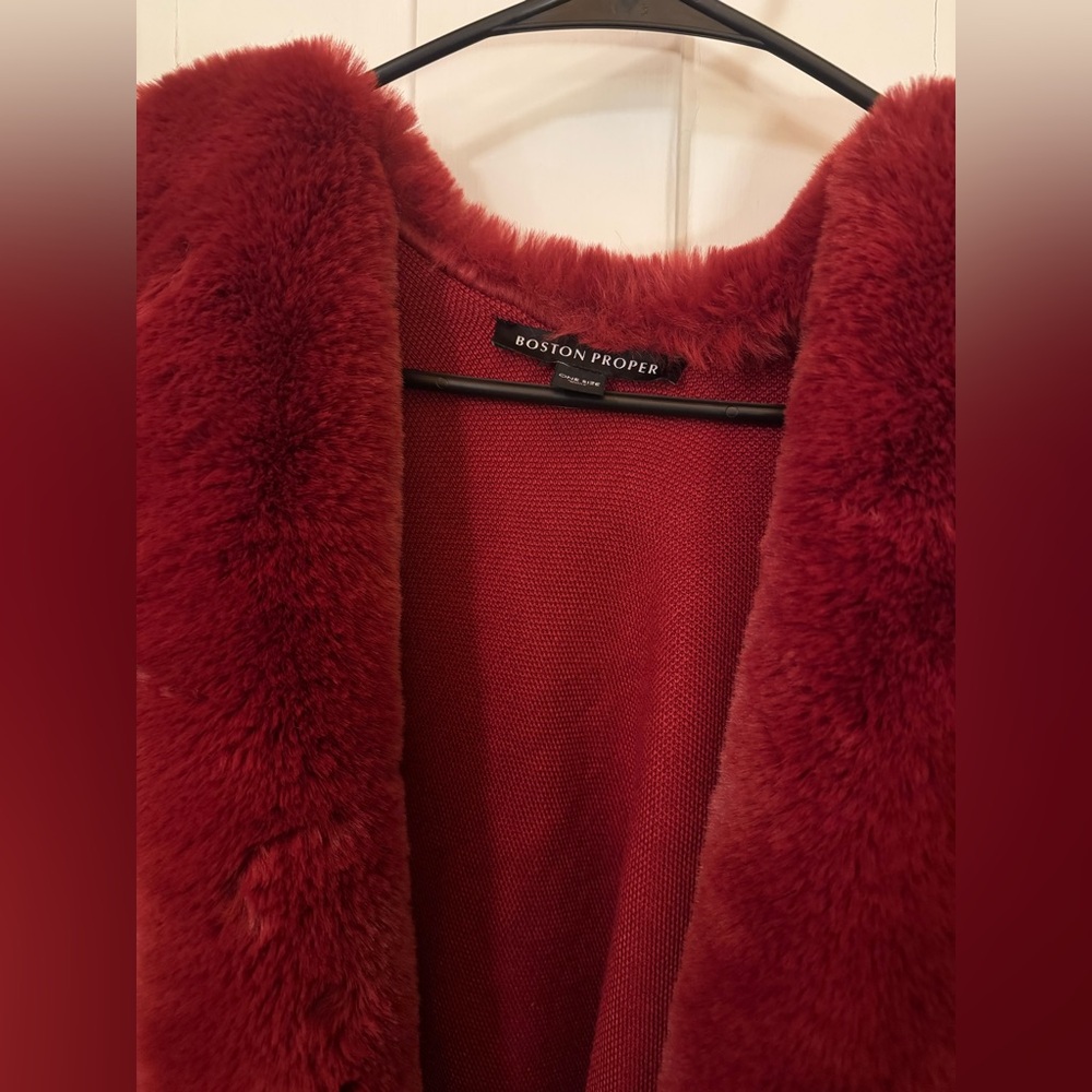 Red Faux Fur Trim Cape/Coat - Picture 3 of 5